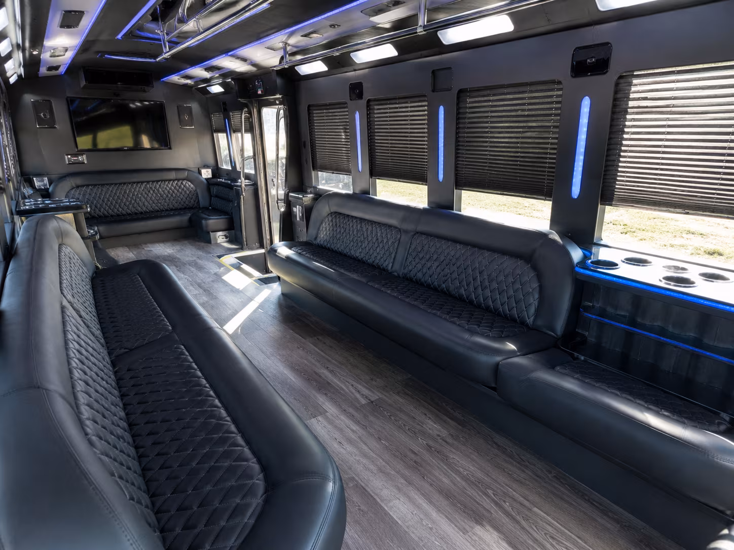 Boynton Beach Homecoming & Prom Party Bus Rentals